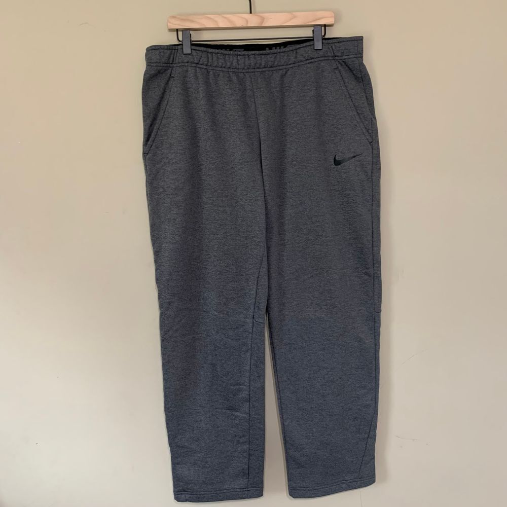Nike Dri Fit Men's XL Sweatpants Gray